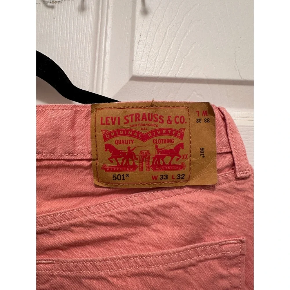 Levis 501 Original Fit Salmon Pink Coral Denim Jeans Mens 33x32 Button Fly